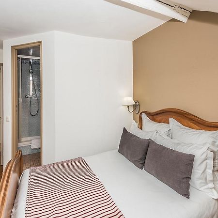 Chambres D'Hotes La Closerie Des Trois Marottes Melun Bagian luar foto