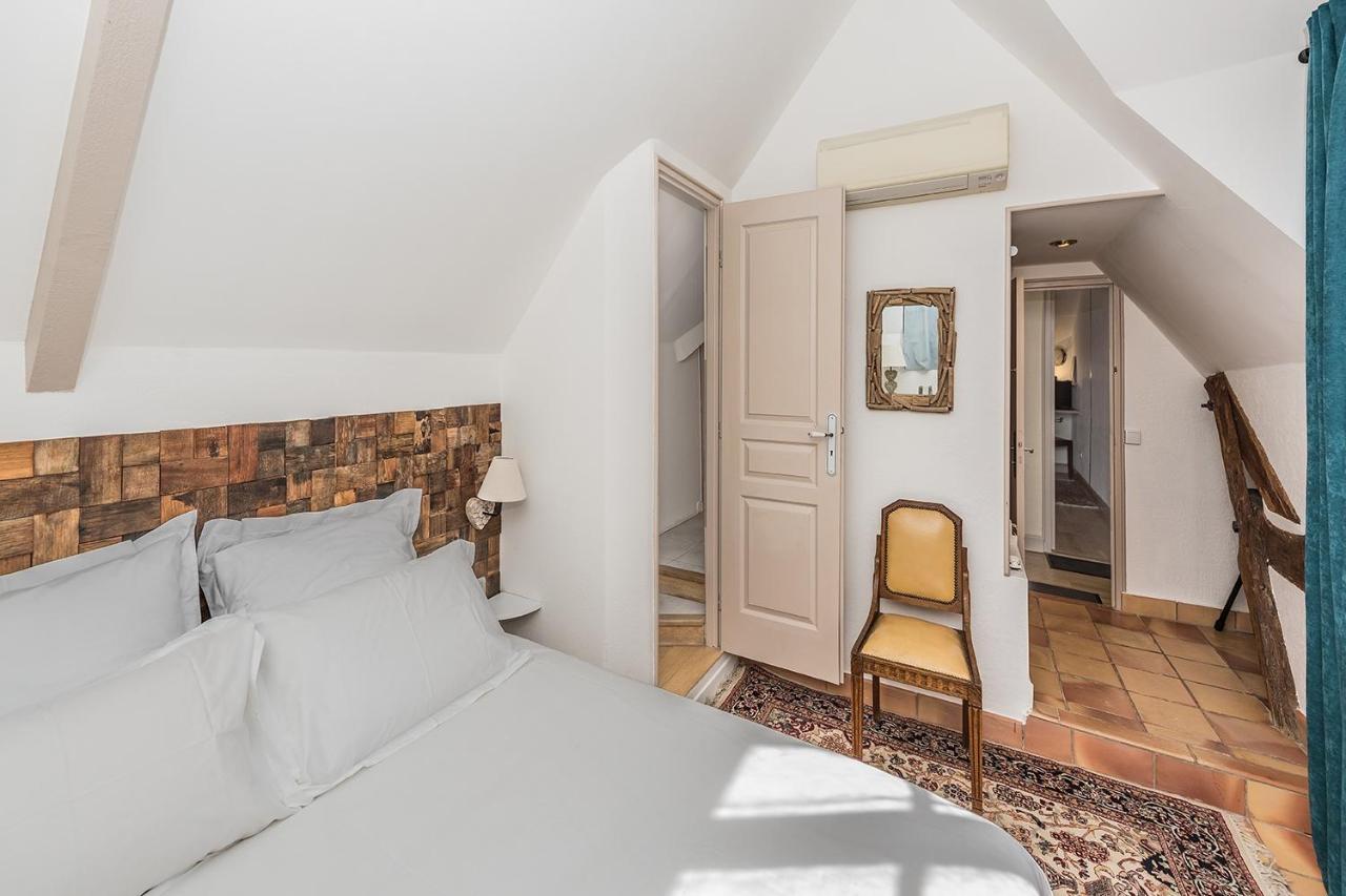 Chambres D'Hotes La Closerie Des Trois Marottes Melun Bagian luar foto