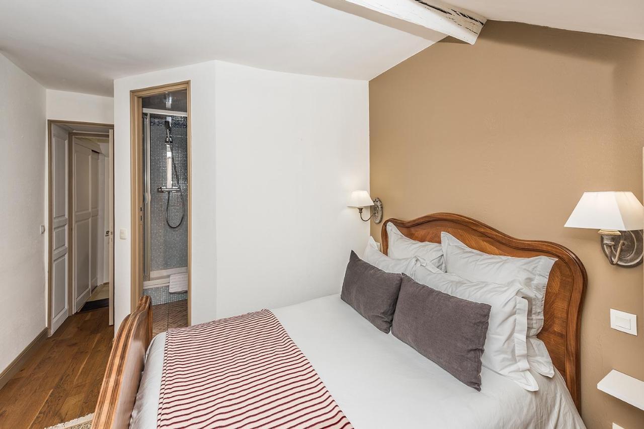 Chambres D'Hotes La Closerie Des Trois Marottes Melun Bagian luar foto