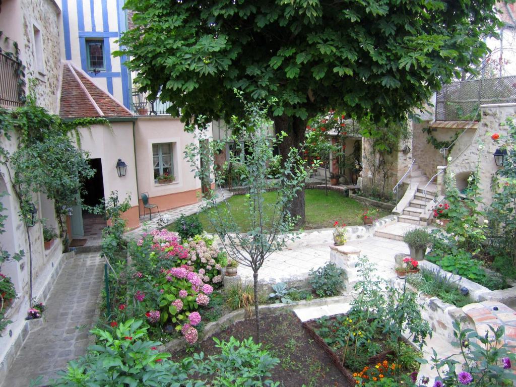 Chambres D'Hotes La Closerie Des Trois Marottes Melun Ruang foto