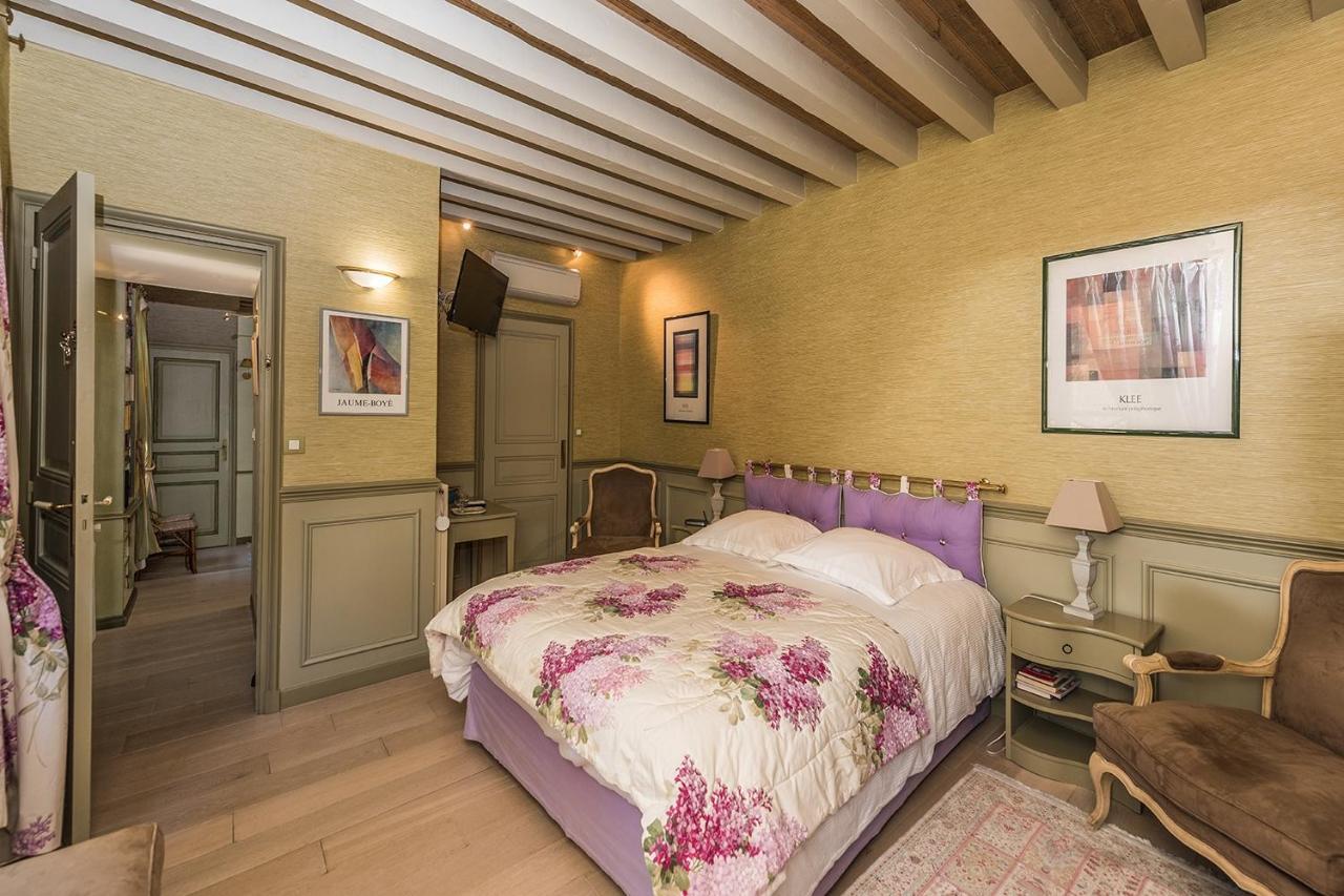 Chambres D'Hotes La Closerie Des Trois Marottes Melun Bagian luar foto